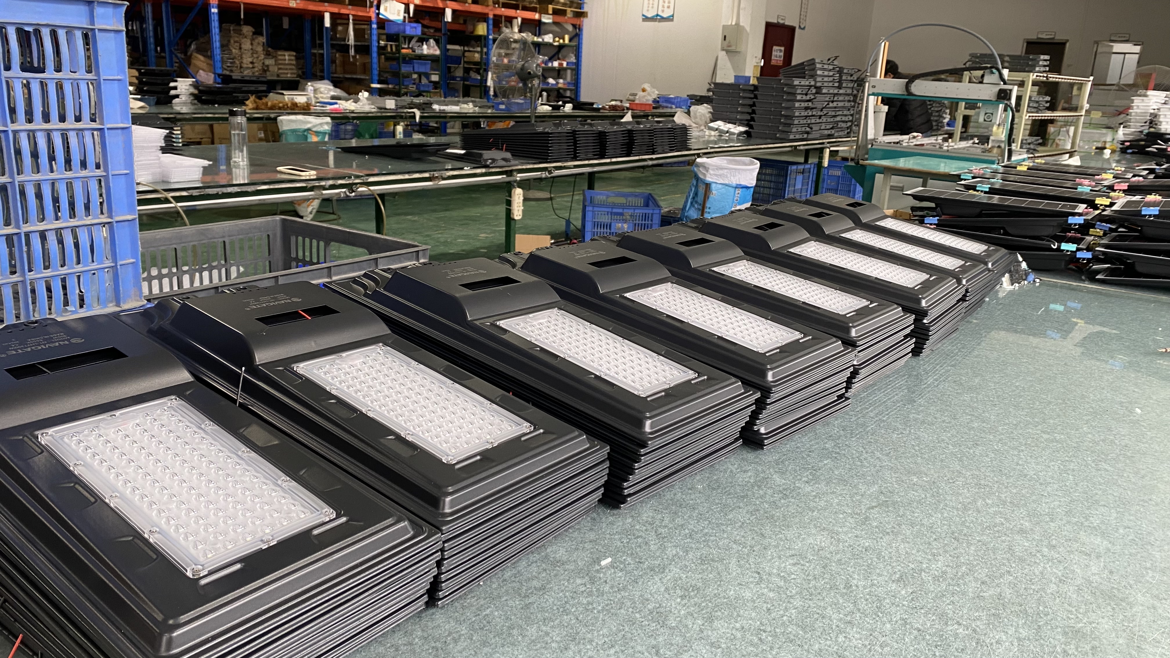 太陽能一體化路燈-方盒(圖6) 太陽能一體化路燈-方盒(圖6)